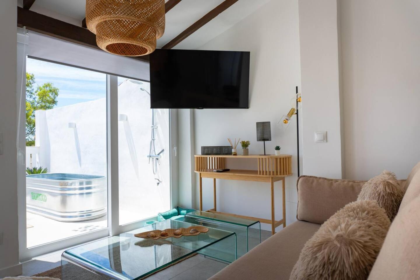 Feriehus Chic House 2 In By El Trocader